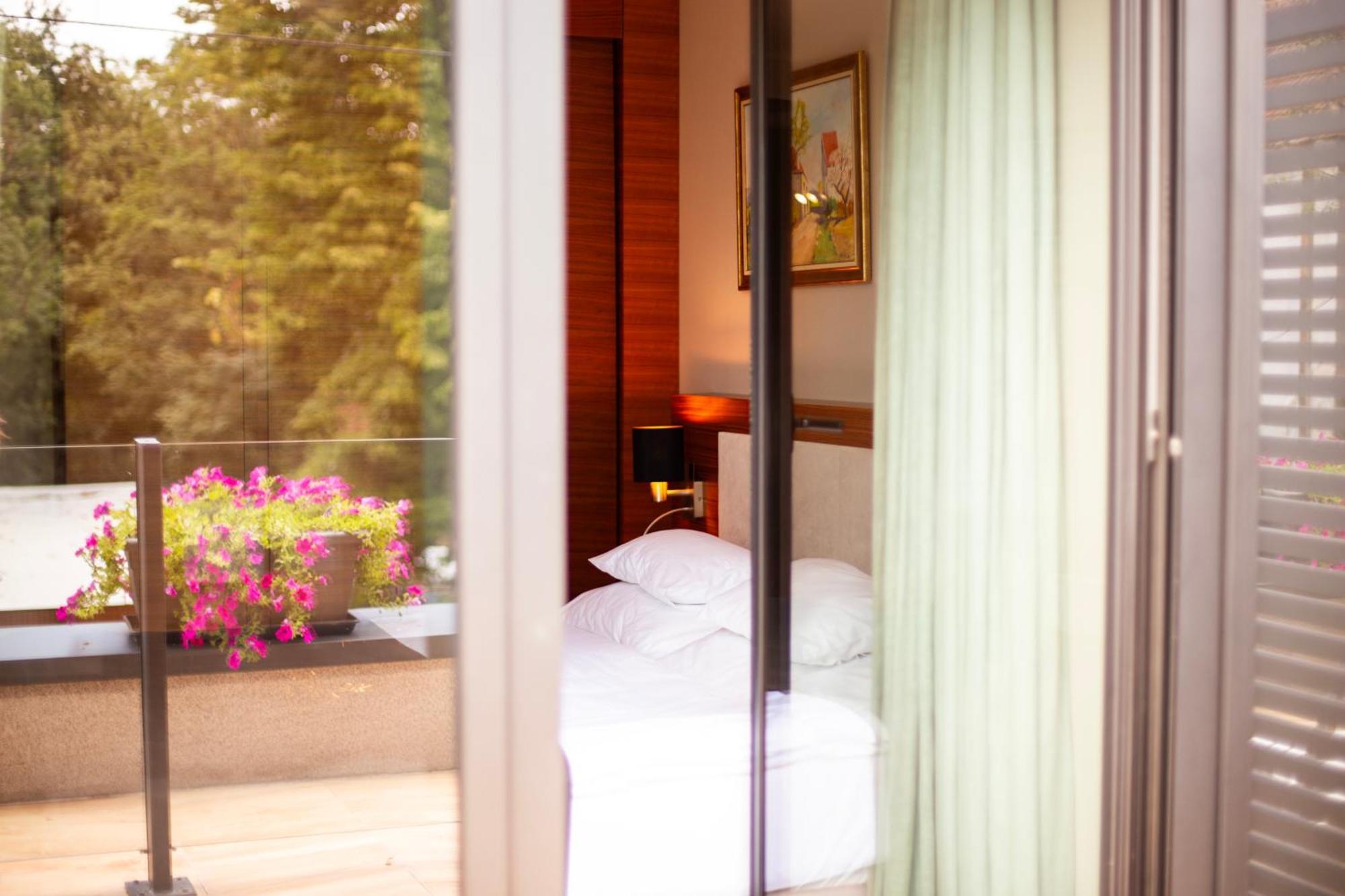 Hotel Tonanti Vrnjacka Banja Luaran gambar